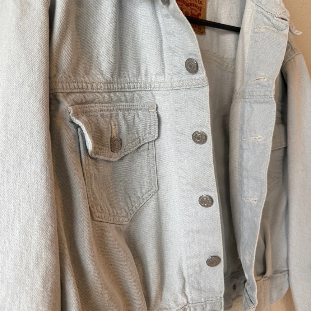 Levi’s 501 Light Blue Denim Jacket - Picture 2 of 5